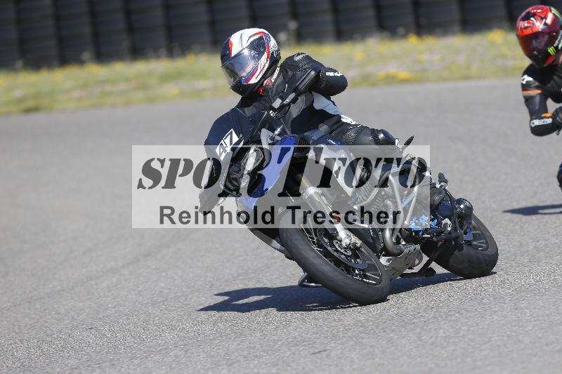 /06 08.04.2026 Cornu Master School ADR/Gruppe blau/47